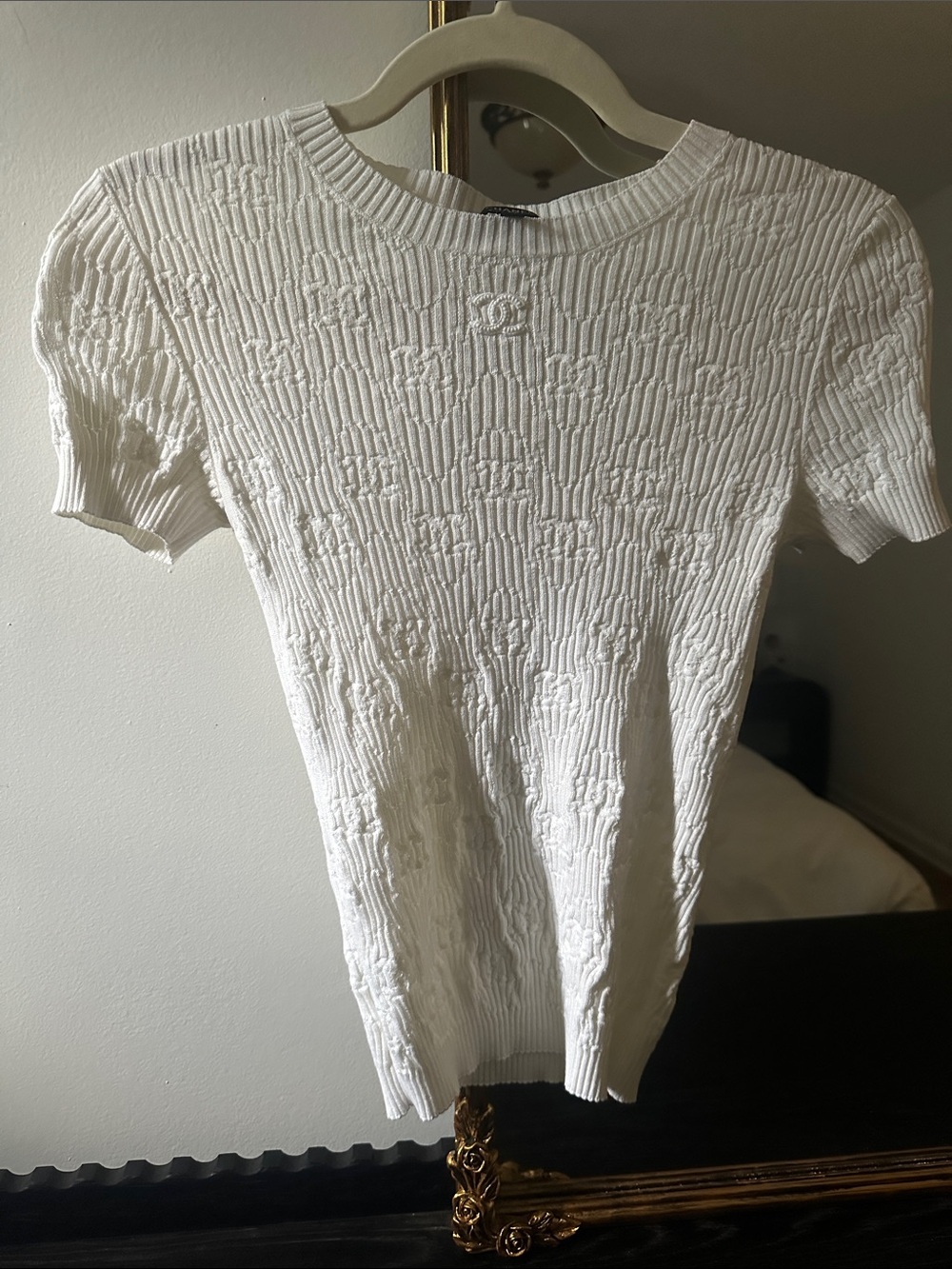 CHANEL Logo White Textured Short-Sleeve Knit Top sample Tshirt